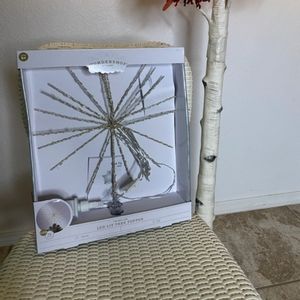 Christmas tree topper light up star